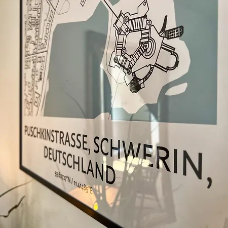 Helle Grosszuegige Dachgeschoss I Parkplatz I Schloss Blick #cosiness Company *