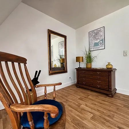 Helle Grosszuegige Dachgeschoss I Parkplatz I Schloss Blick #cosiness Company Apartman Schwerin